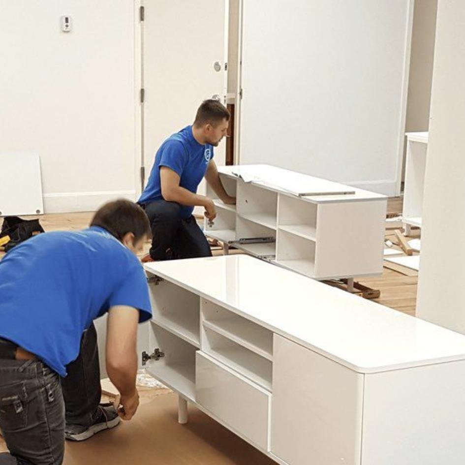 فك وتركيب أثاث (للدواليب وغرف النوم)